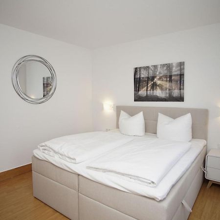 Strandnah Mit Terrasse, Gratis Nutzung Vom Ahoi Erlebnisbad Und Sauna In Sellin - Strandhaus Moenchgut Fewo06 ロープベ エクステリア 写真