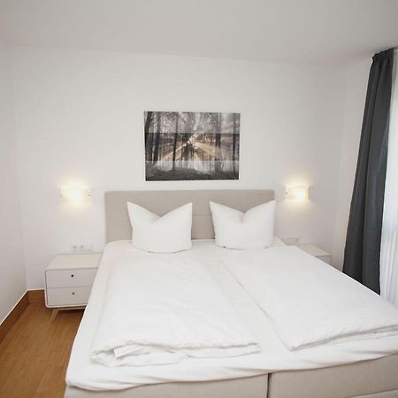 Strandnah Mit Terrasse, Gratis Nutzung Vom Ahoi Erlebnisbad Und Sauna In Sellin - Strandhaus Moenchgut Fewo06 ロープベ エクステリア 写真