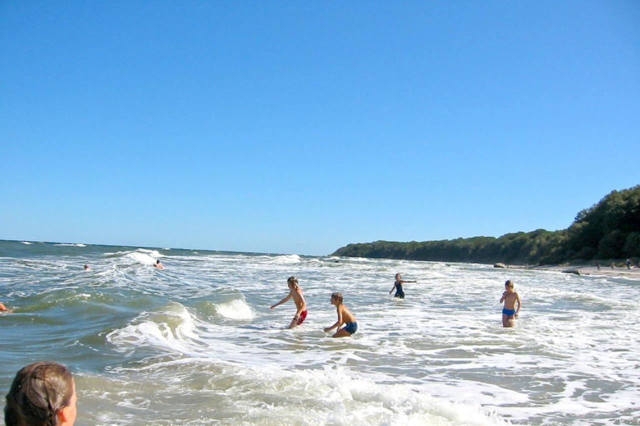 Strandnah Mit Terrasse, Gratis Nutzung Vom Ahoi Erlebnisbad Und Sauna In Sellin - Strandhaus Moenchgut Fewo06 ロープベ エクステリア 写真